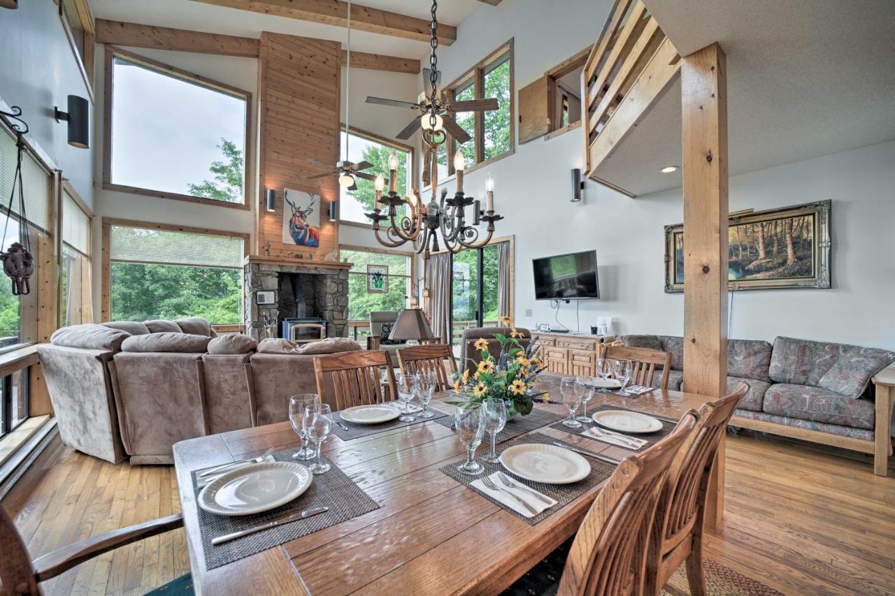Vibrant Bryson City Home With Mtn Views And Deck! Dış mekan fotoğraf