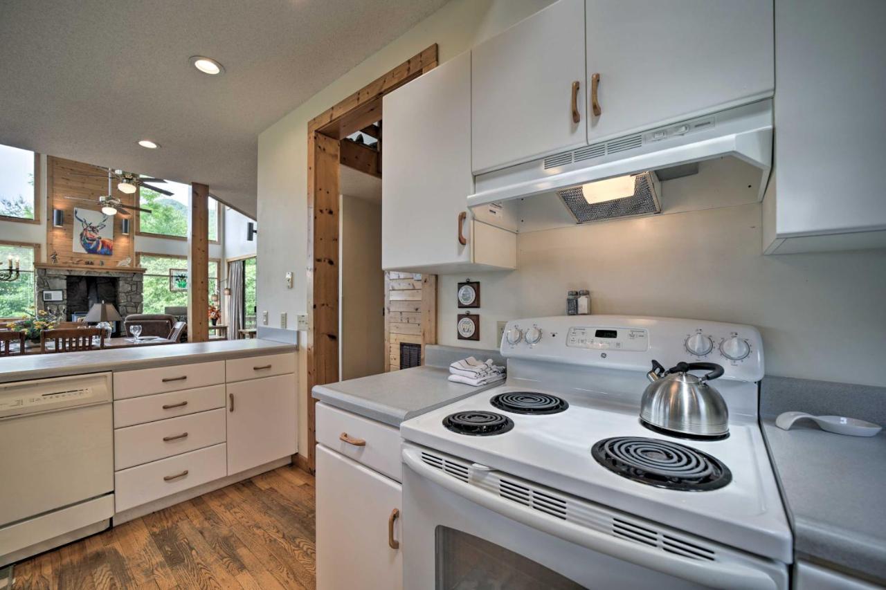 Vibrant Bryson City Home With Mtn Views And Deck! Dış mekan fotoğraf