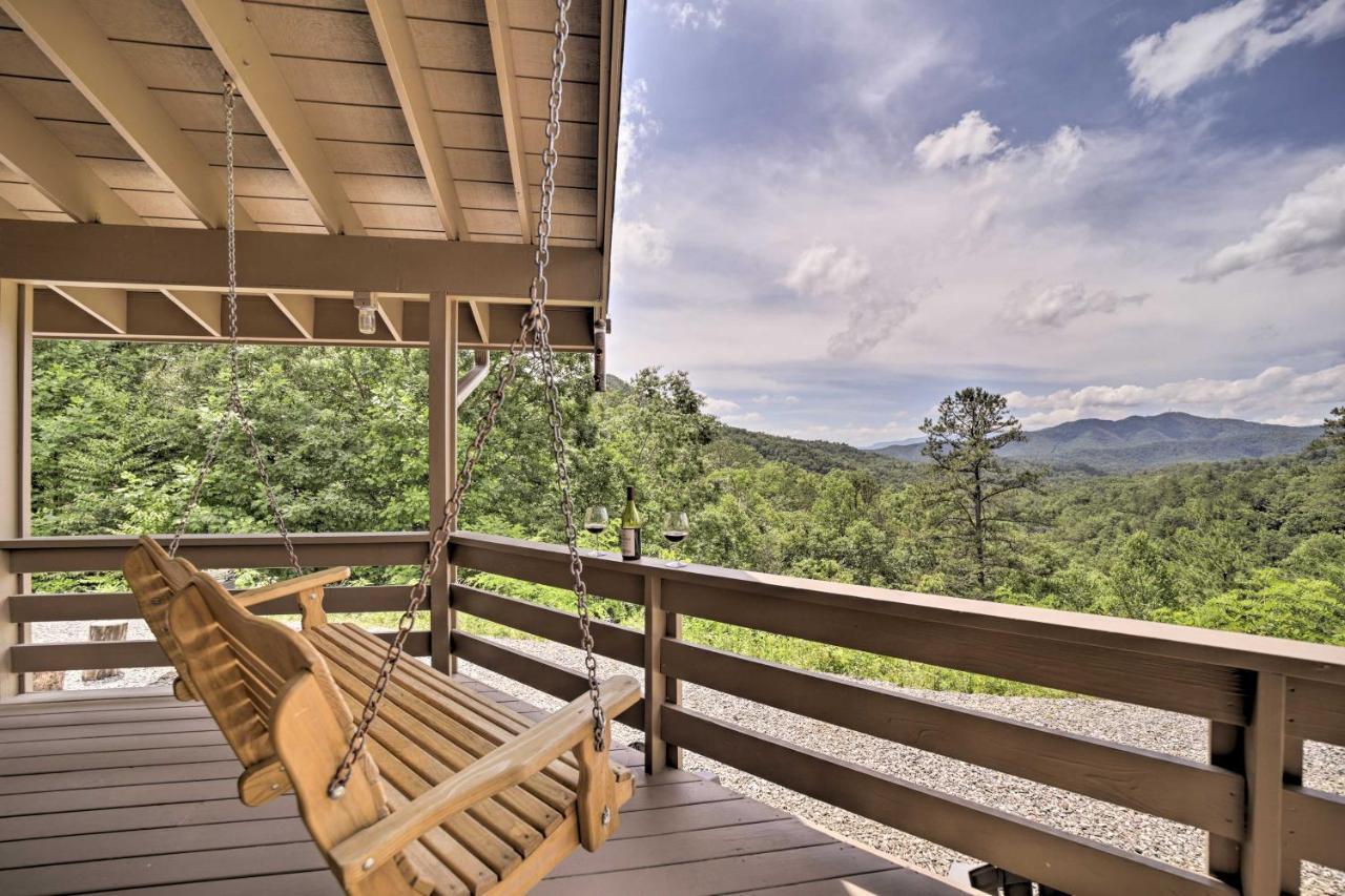 Vibrant Bryson City Home With Mtn Views And Deck! Dış mekan fotoğraf