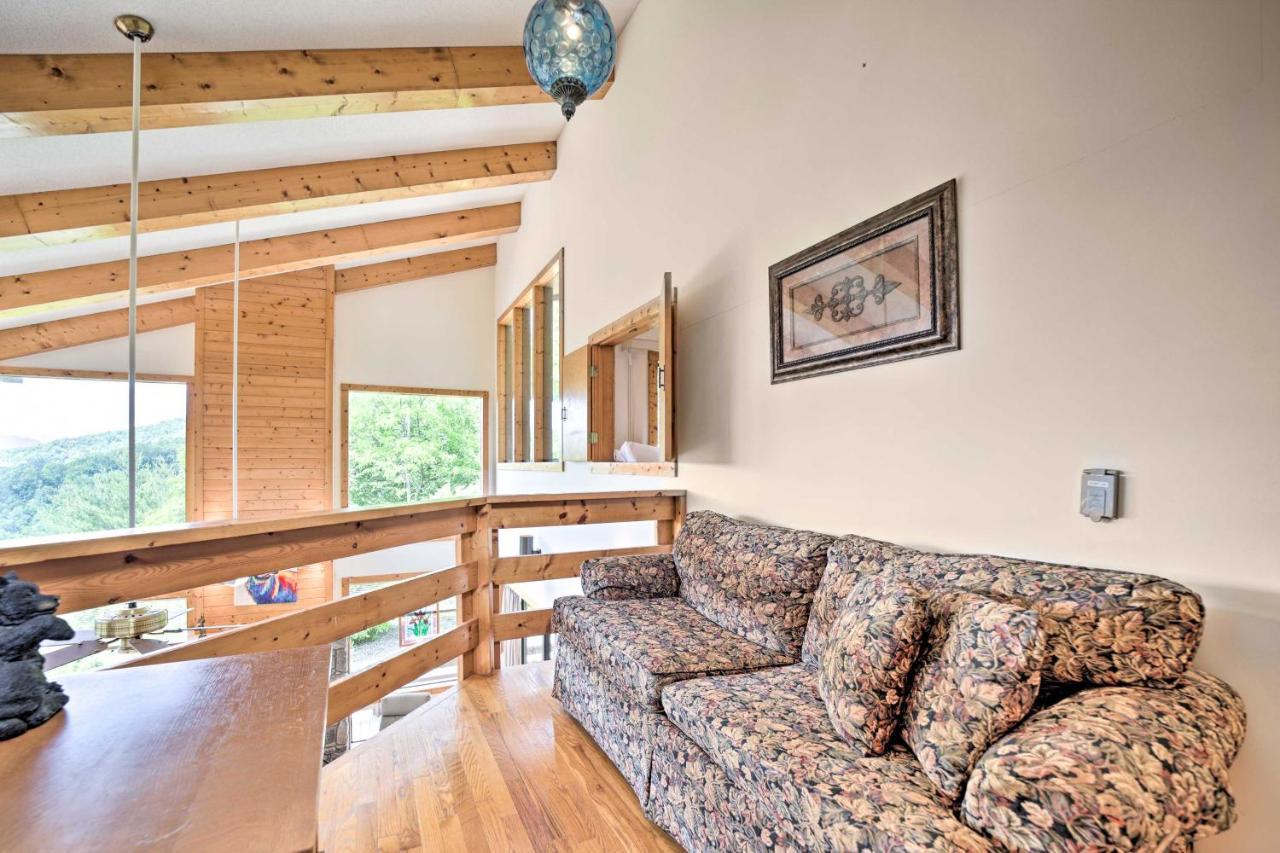 Vibrant Bryson City Home With Mtn Views And Deck! Dış mekan fotoğraf