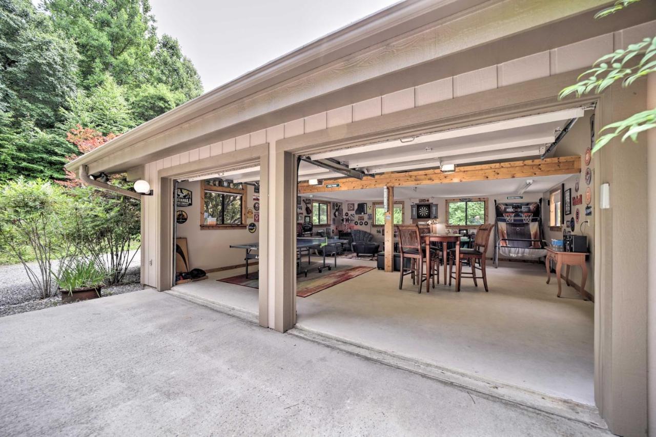 Vibrant Bryson City Home With Mtn Views And Deck! Dış mekan fotoğraf